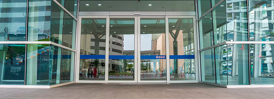 Automatic Glass Door Lock in Glenvar Heights, FL