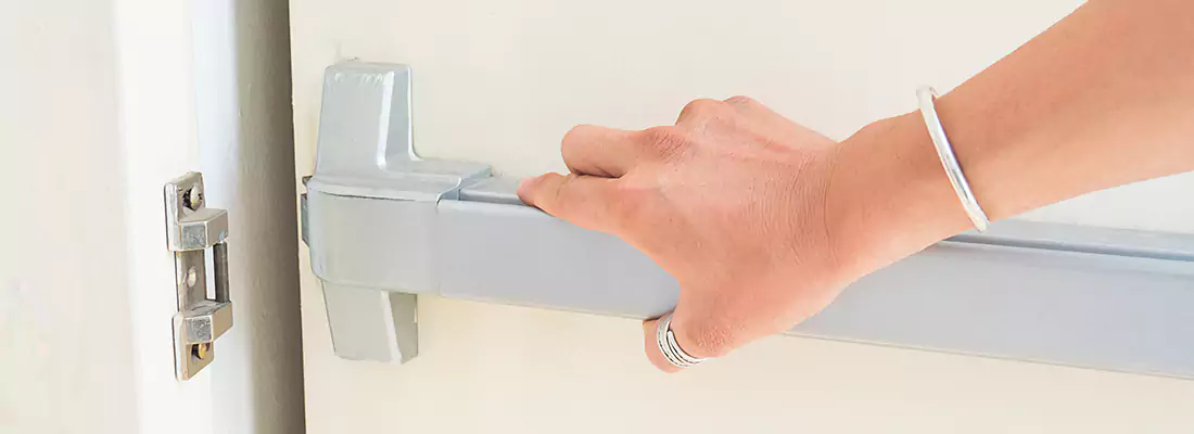 Fast and Affordable Door Panic Bar Installation in Glenvar Heights, FL